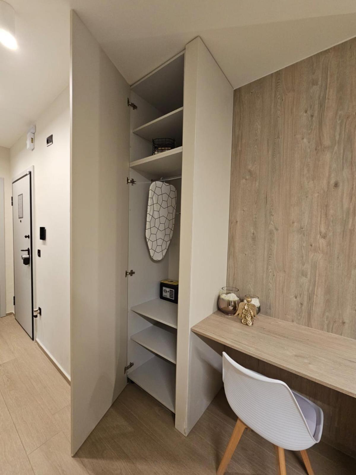 8 Blocks Apartments 4A Alexandroupoli Bagian luar foto